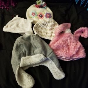 3/$20 Lot of 5 adorable hats for a girl